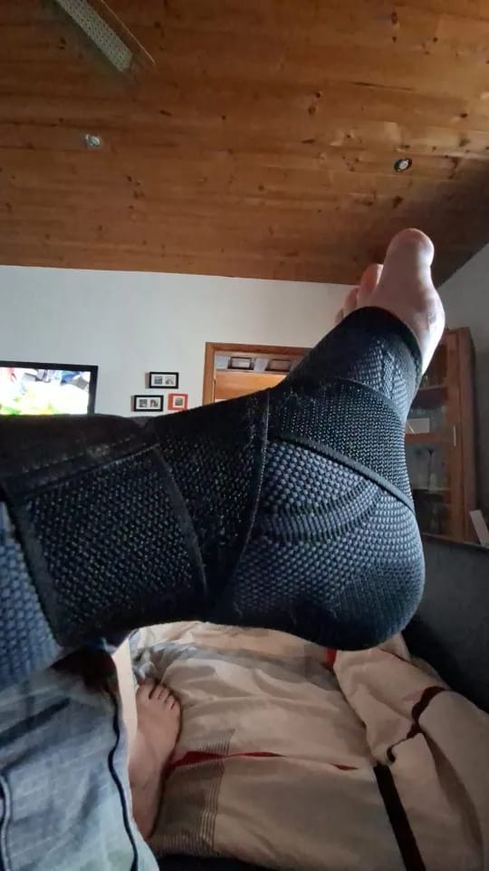 Customer photo review of Tobillera de Soporte Alivio Diario