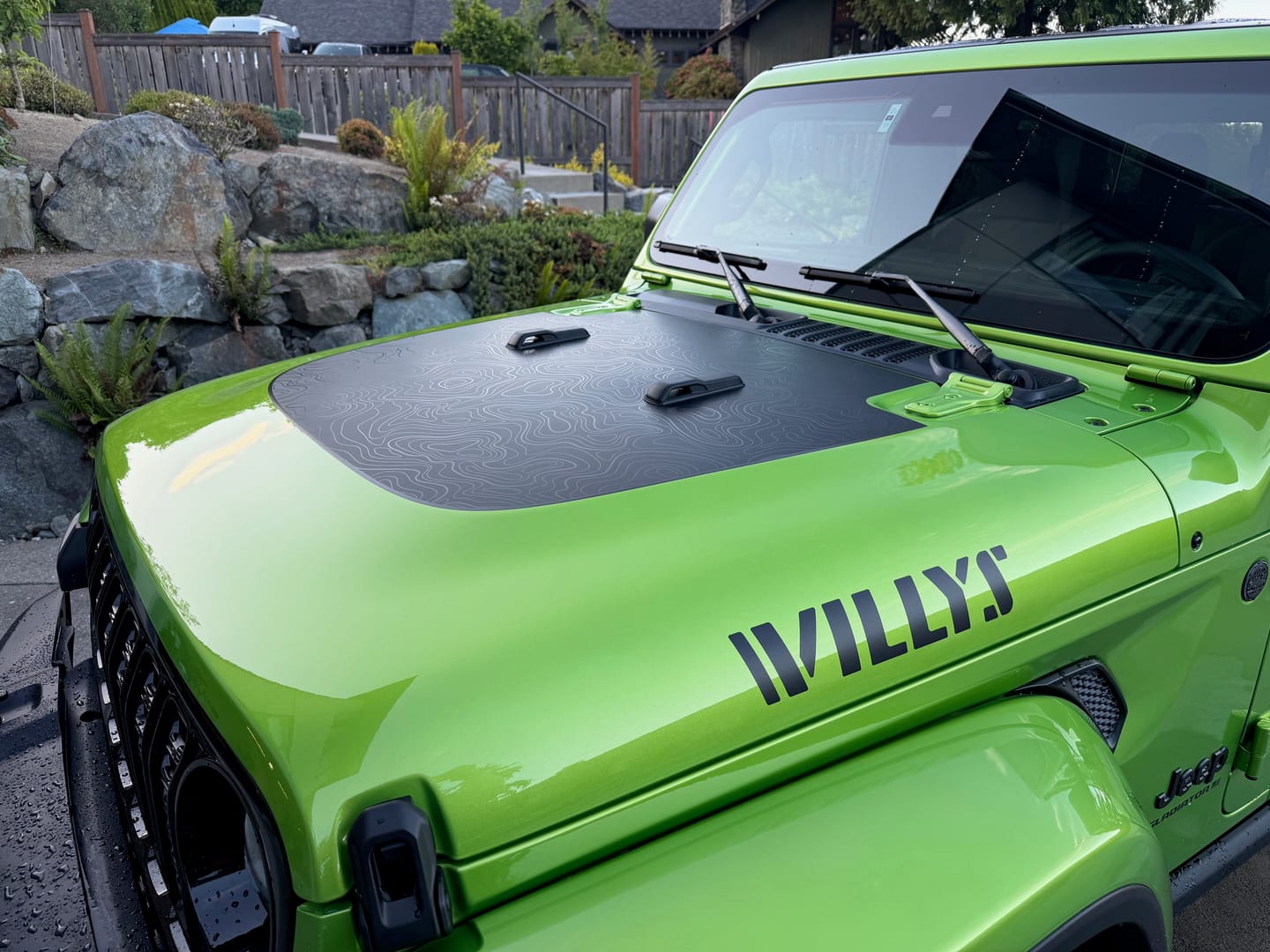 Customer photo review of Black Topo Hood Graphic | fits Wrangler JL and Gladiator JT