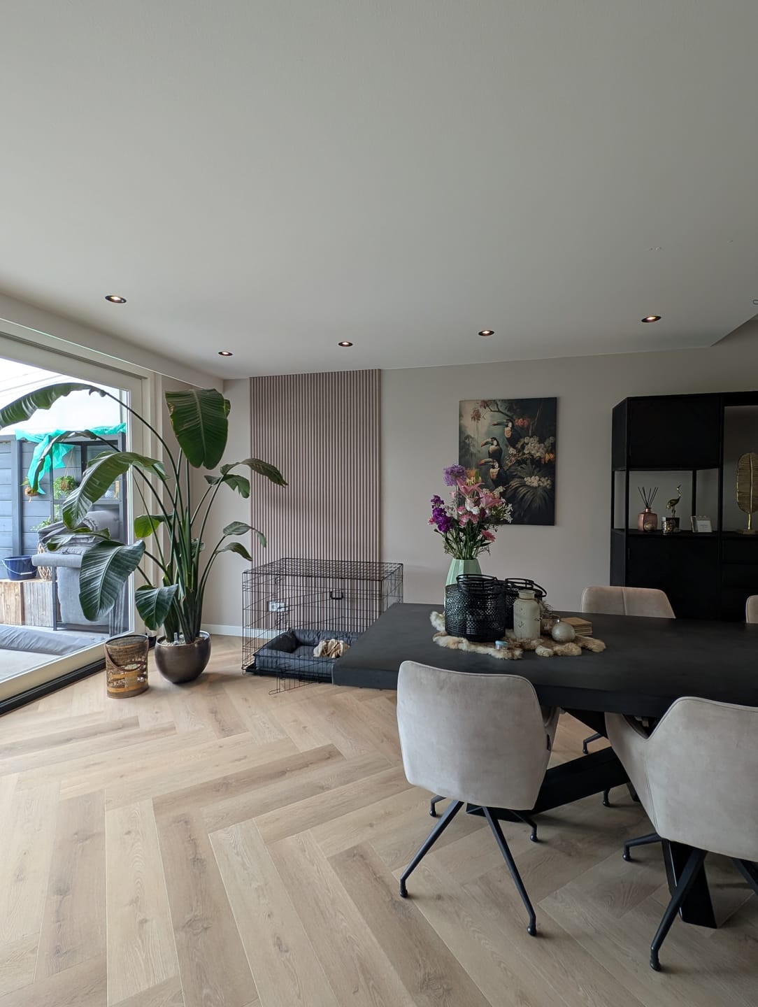 Customer photo review of Akoestische Suede Solid Panelen 280 x 60 x 2.4 cm - Beige