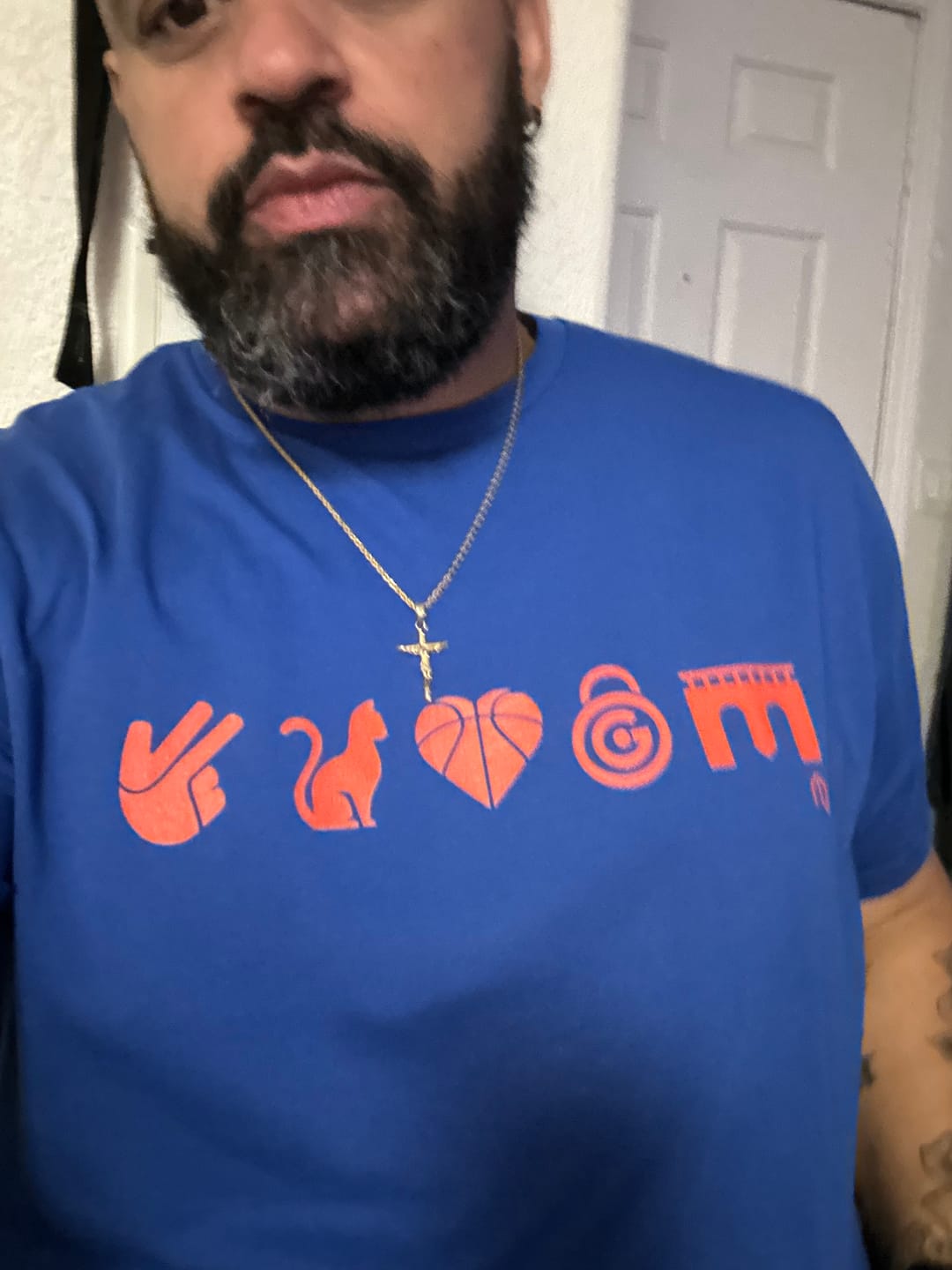 Customer photo review of NYK 5 Icons T-Shirt