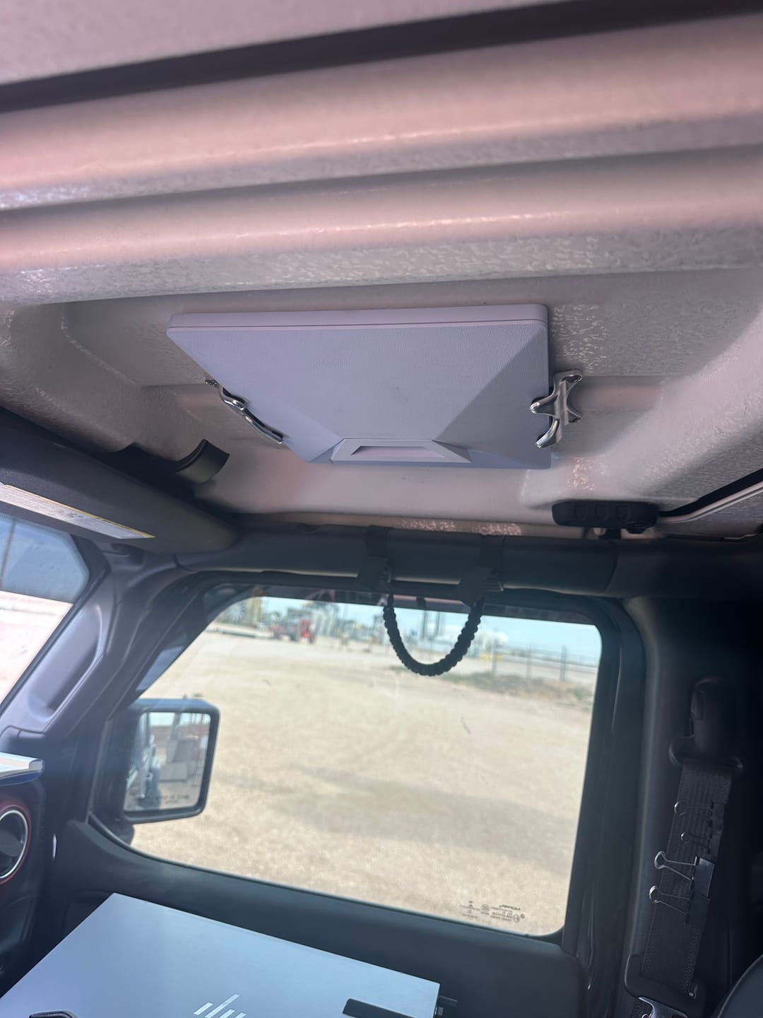 Customer photo review of FreedomLink Mount – Starlink Mini for Jeep JL / Gladiator JT (2018-Current) - CMM Offroad