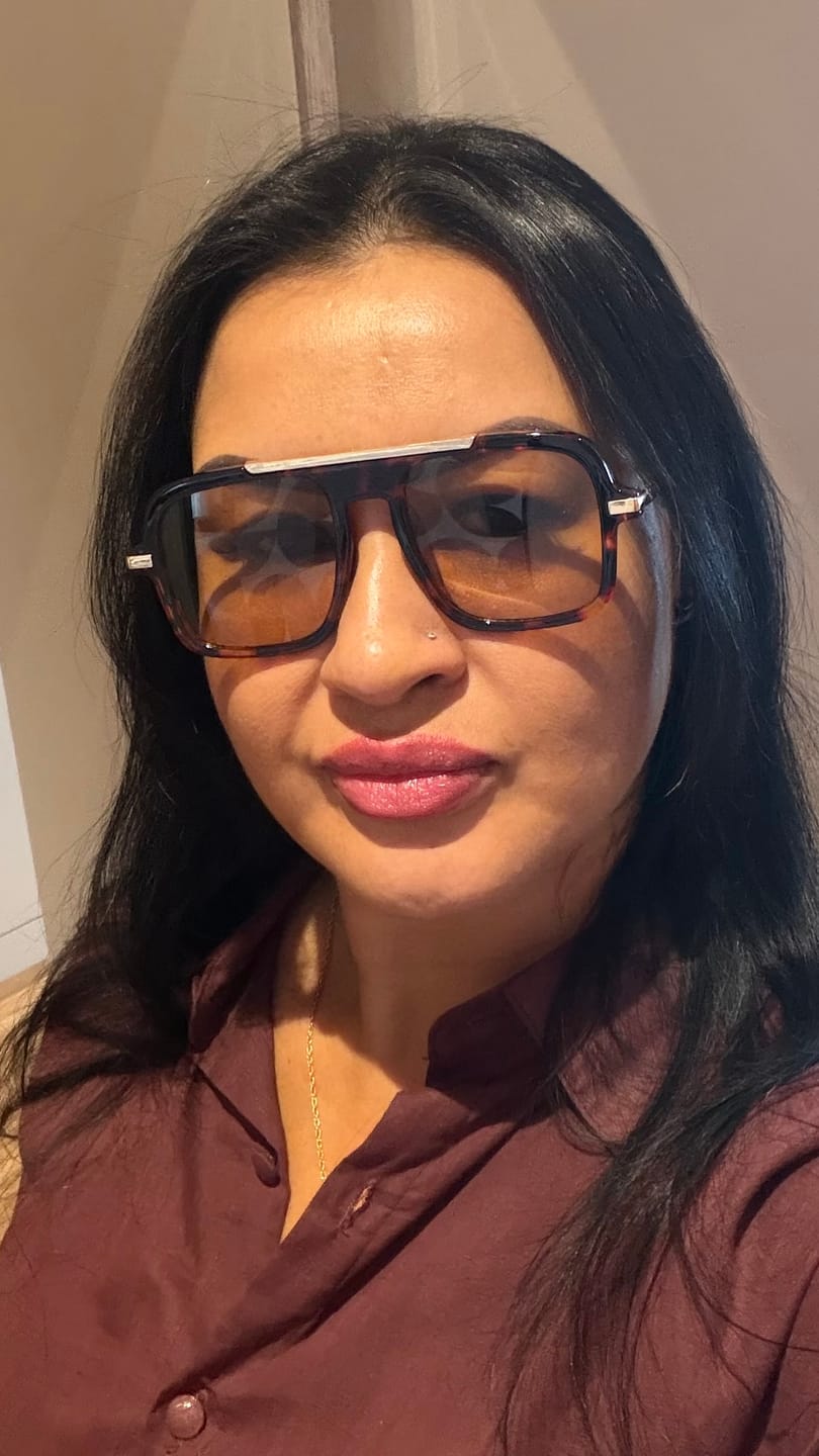 Customer photo review of Óculos Serifos | Lançamento