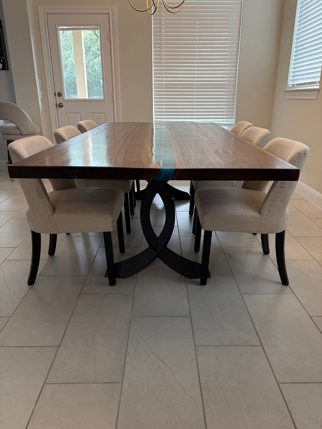 Customer photo review of 418 Curva 28" H Dining Table Curved Legs for Live Edge Wooden Slap