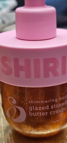 Customer photo review of Shimmering Body Oil Glazed Strawberry Butter Cream
