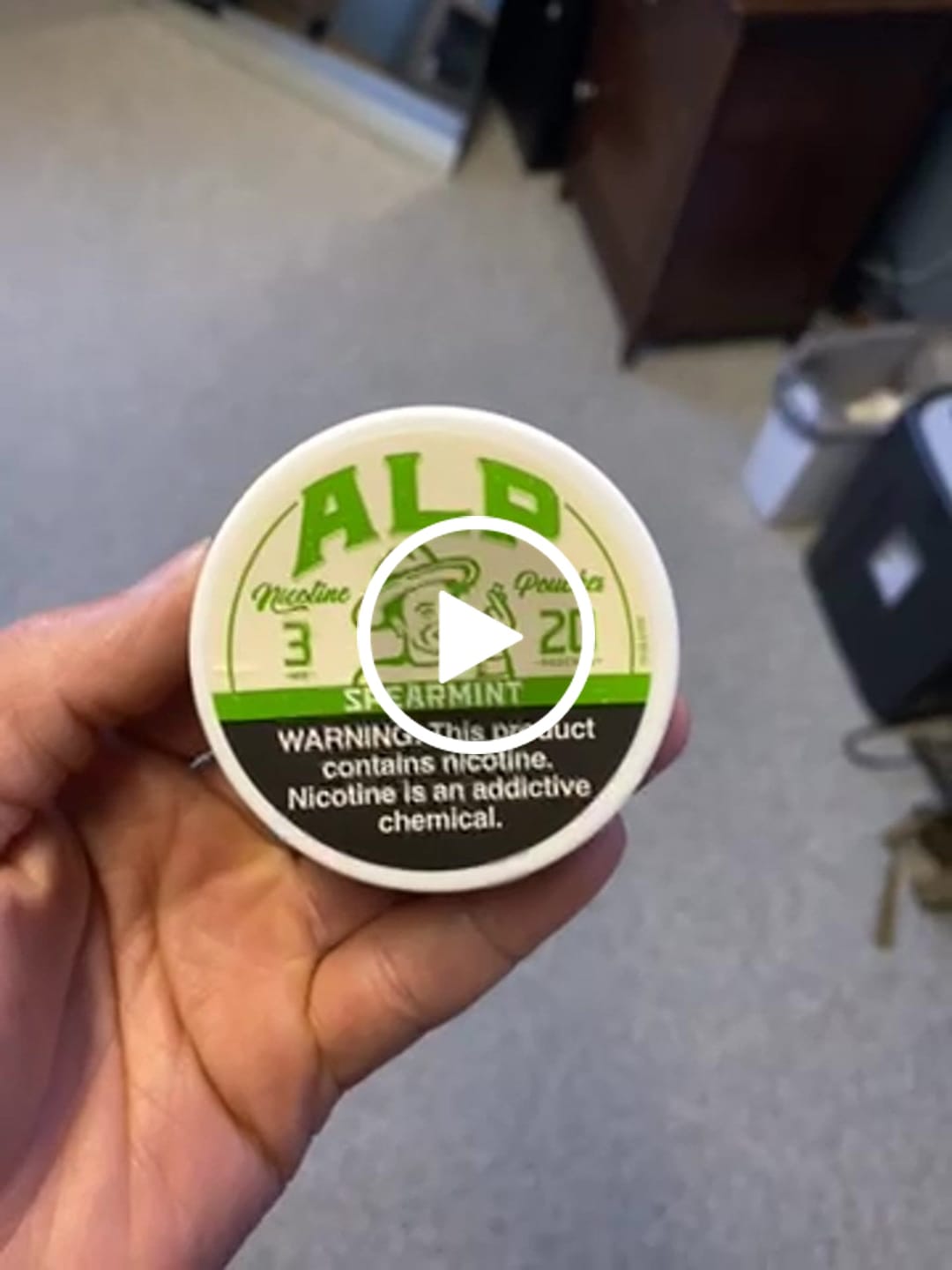 Customer video review of Spearmint Nicotine Pouches
