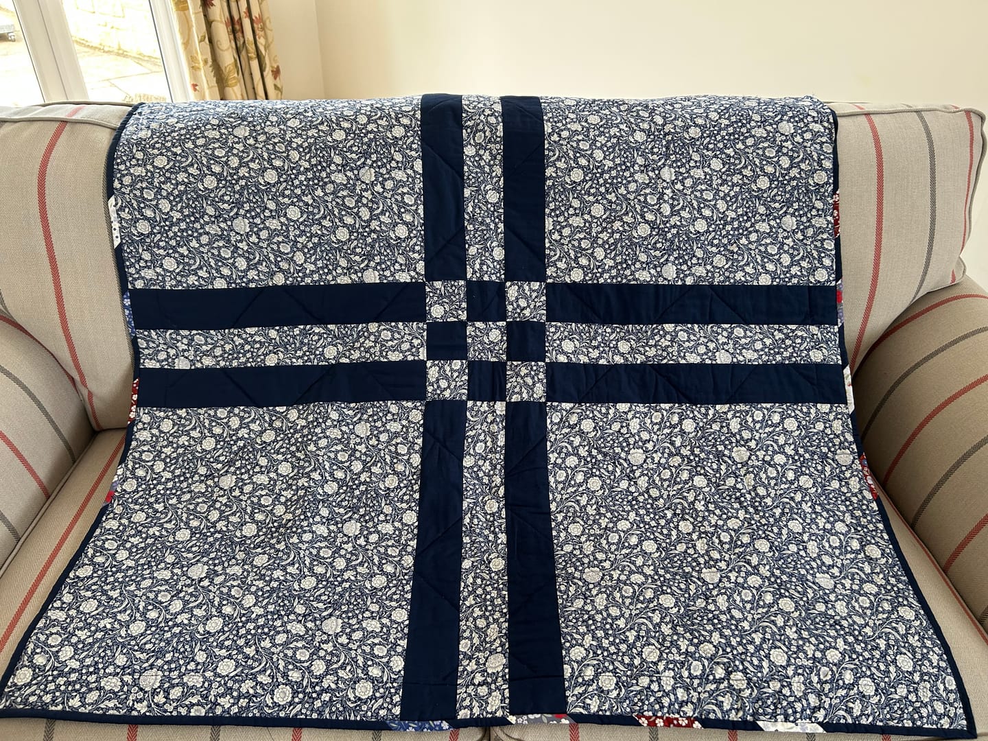 Customer photo review of Elegant Floral Rose & Hubble Cotton Poplin Fabric