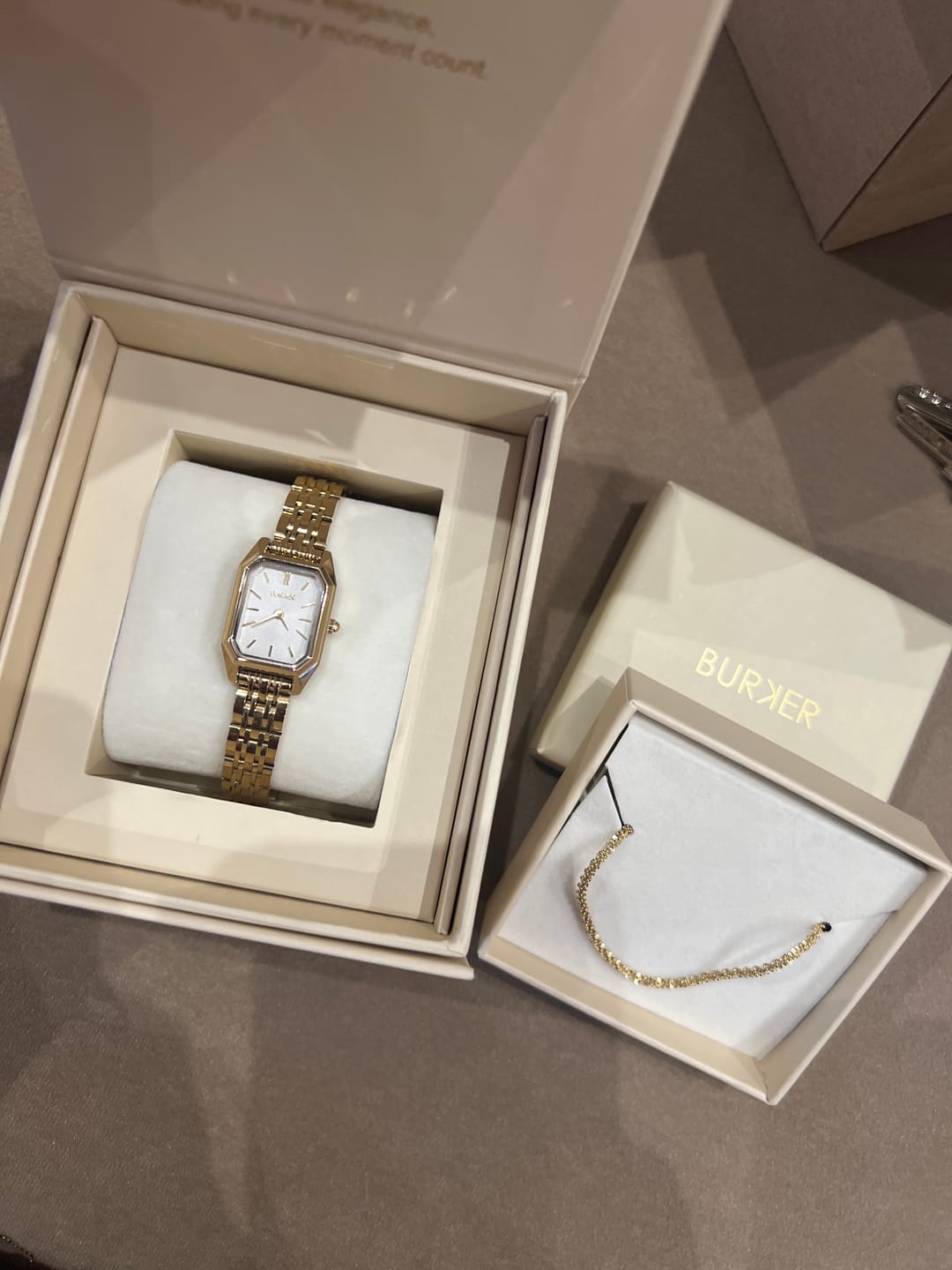 Customer photo review of Isabell Petite Gold