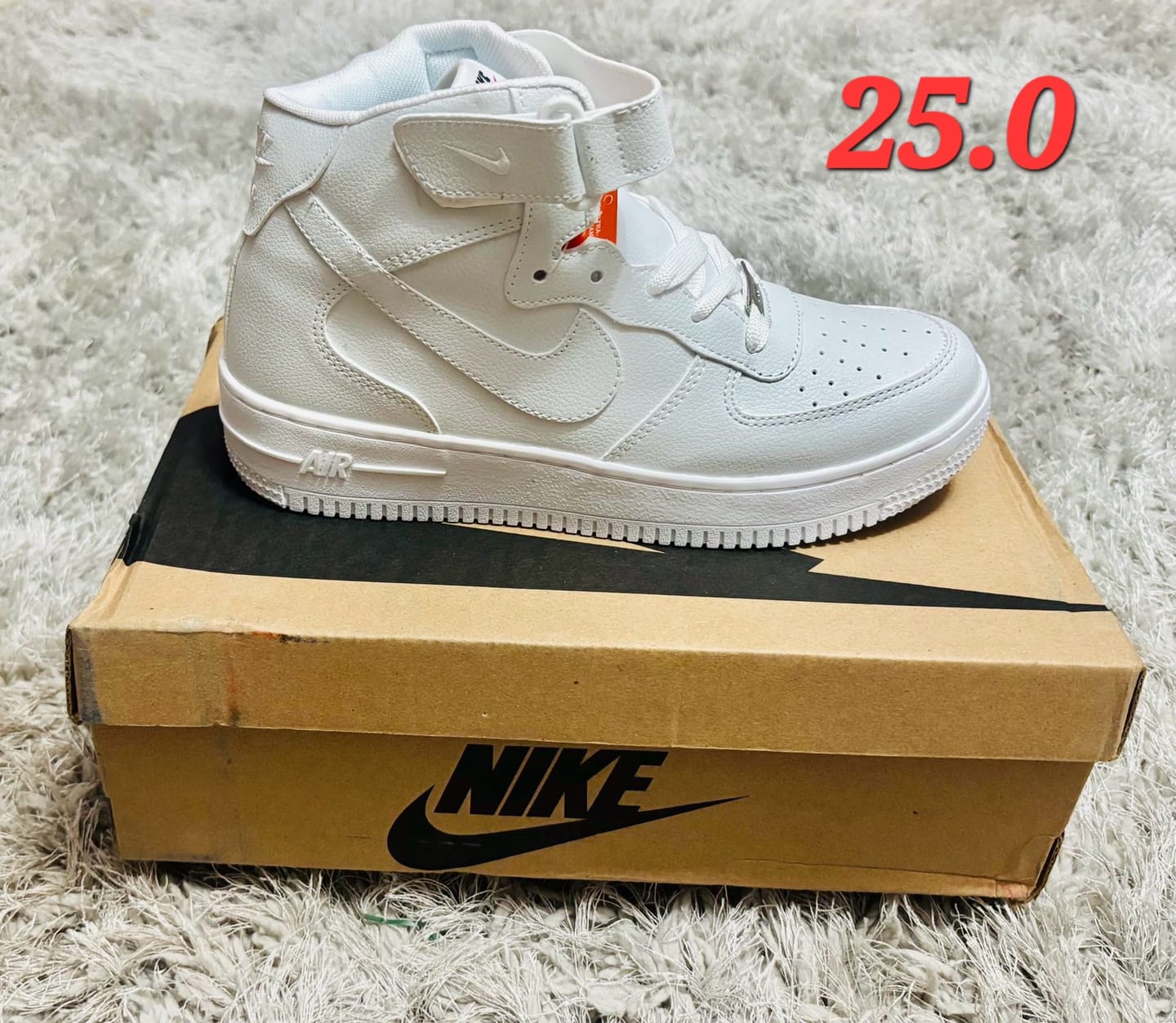 Customer photo review of Tenis 841 Blanco Total