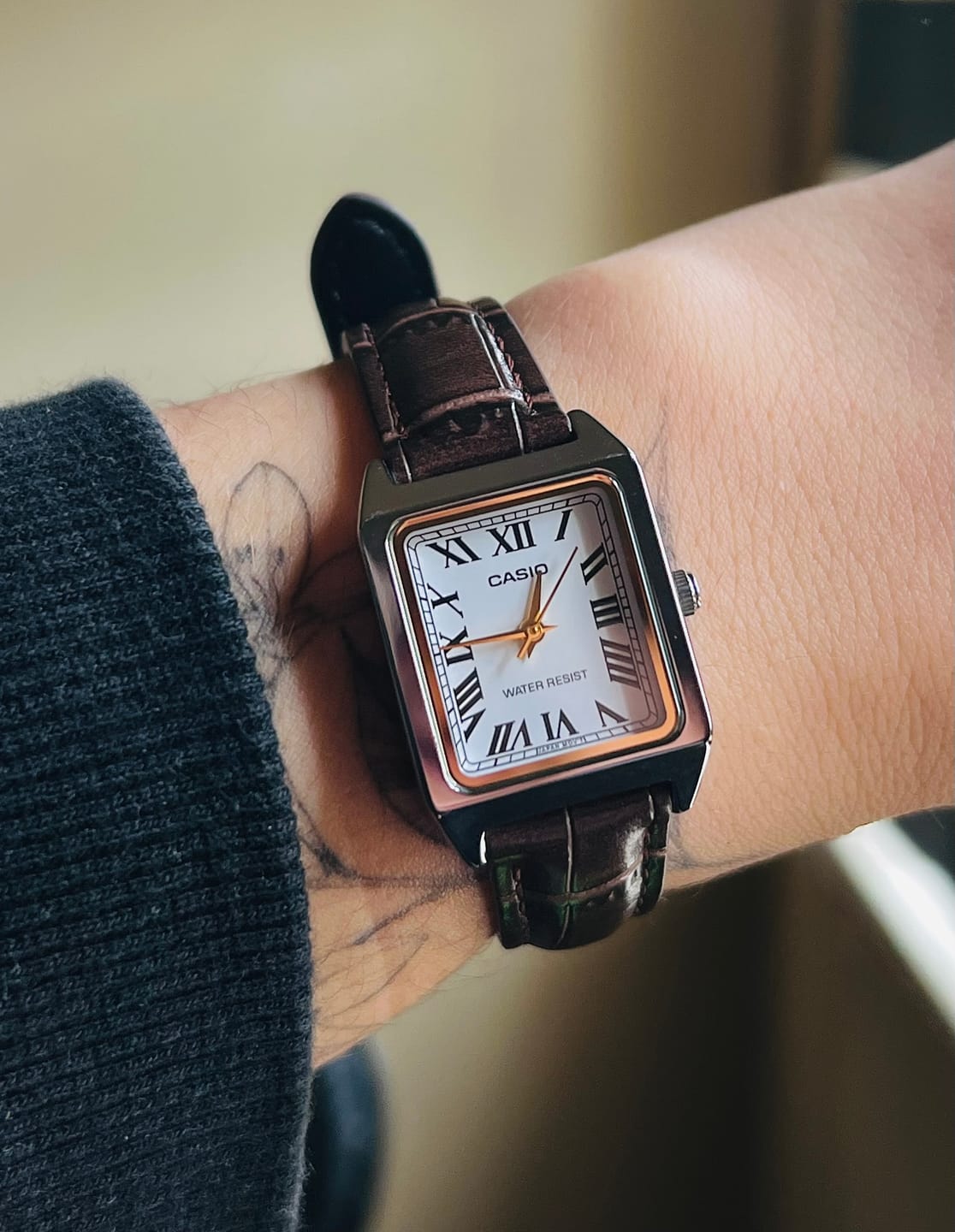 Customer photo review of Reloj Casio Tank Análogo LTP-V007L-7B2UDF Cuero Dial Blanco