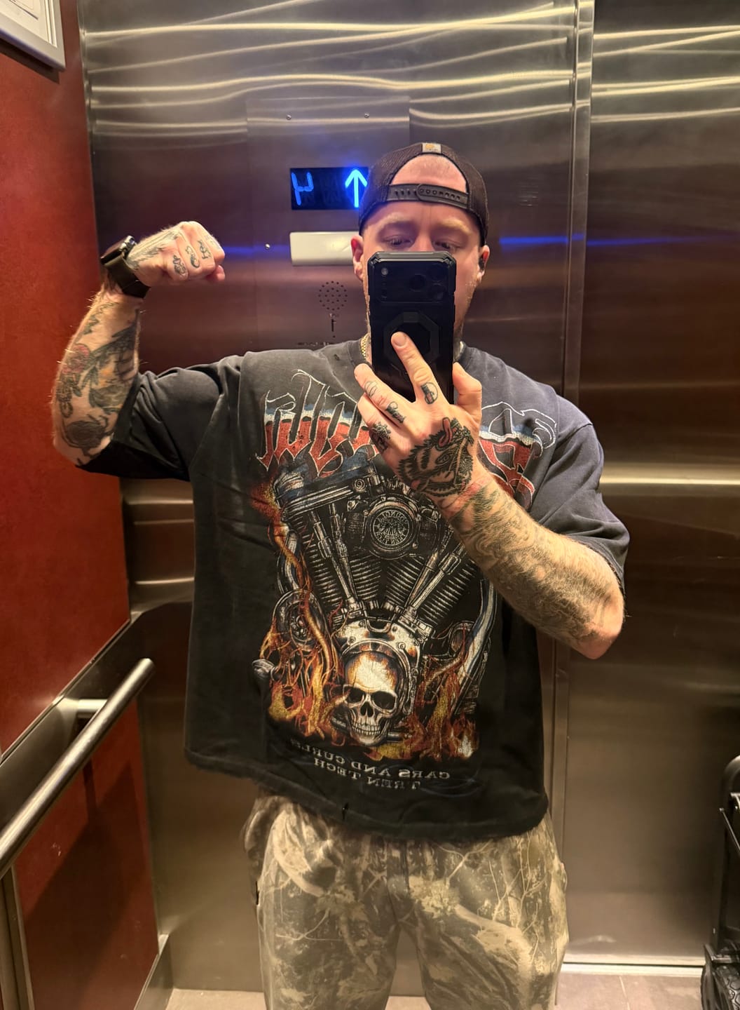 Customer photo review of 4103 - Cars & Curls - Tees