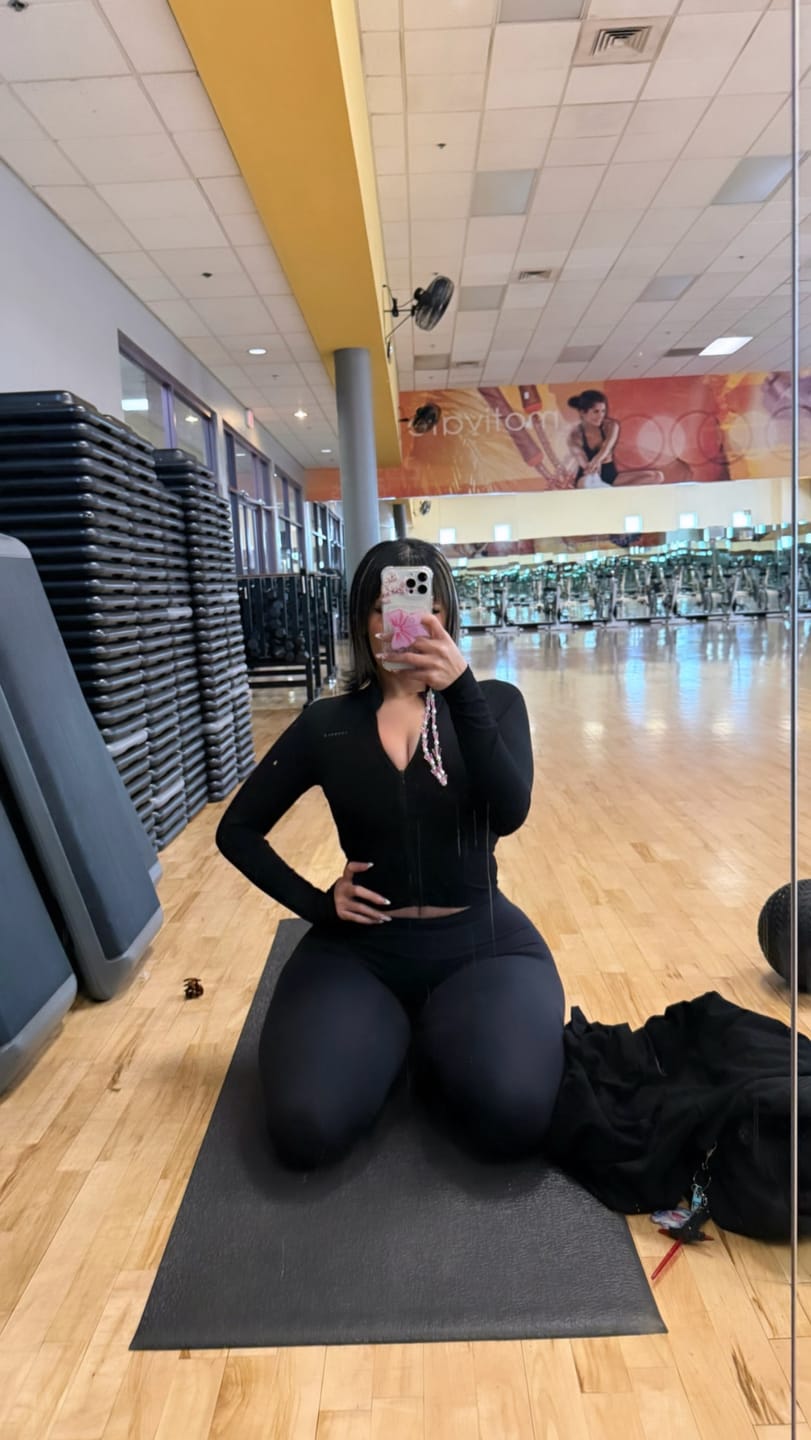 Customer photo review of W553 Luna Fitted Jacket