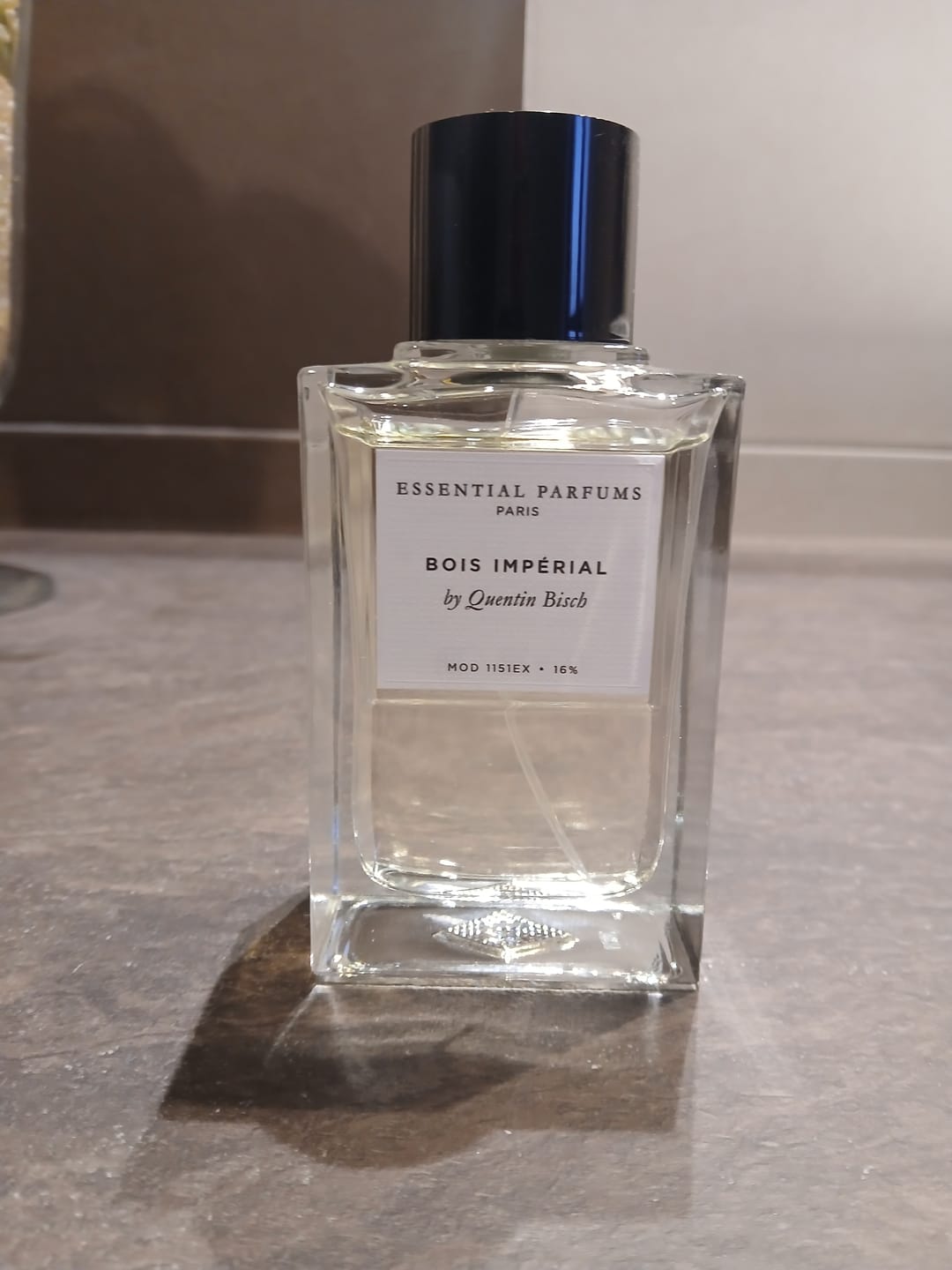 Customer photo review of ESSENTIAL PARFUMS - BOIS IMPERIAL