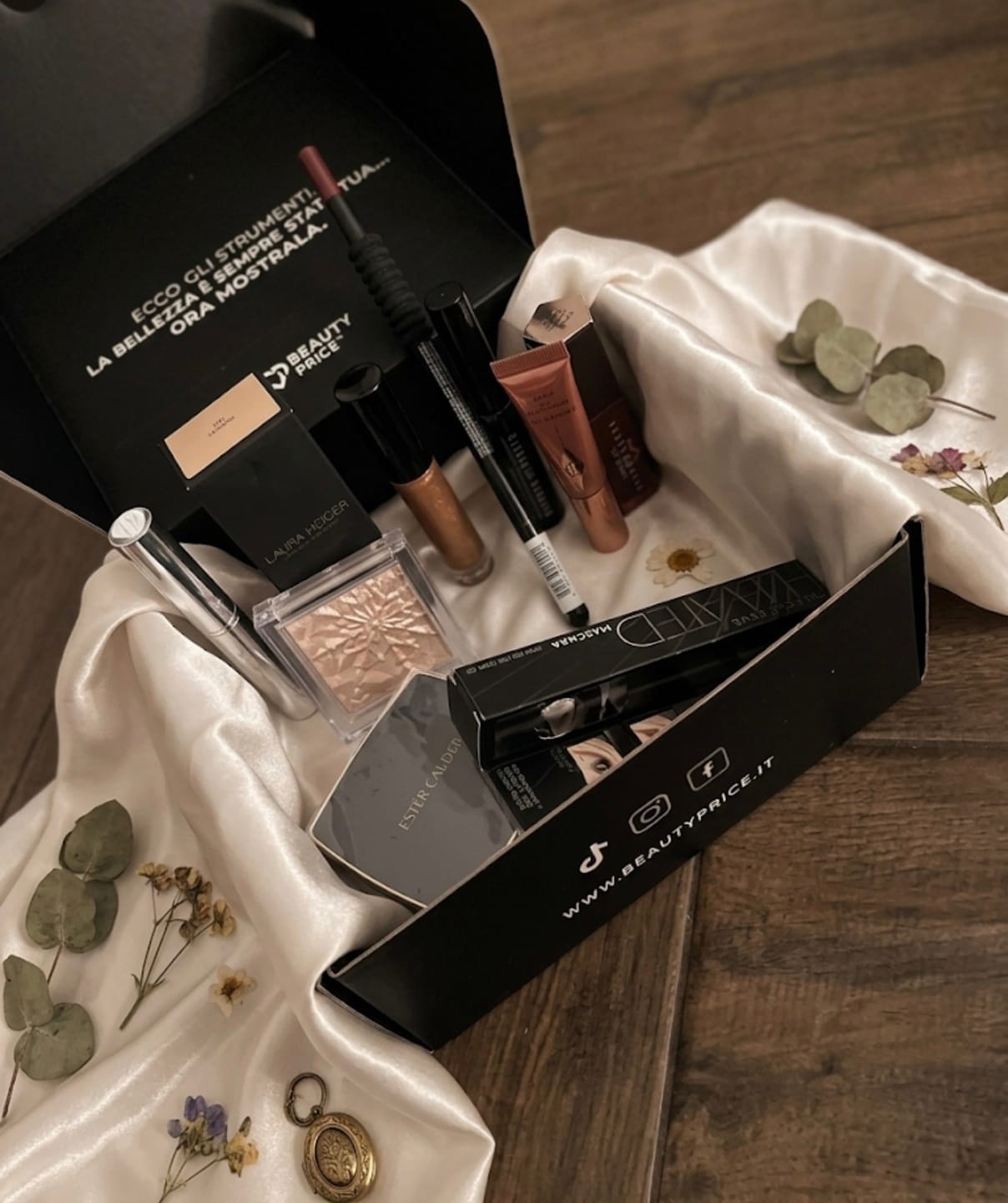Customer photo review of Mystery Box LIVE #4 |OFFERTE ESCLUSIVE LIVE