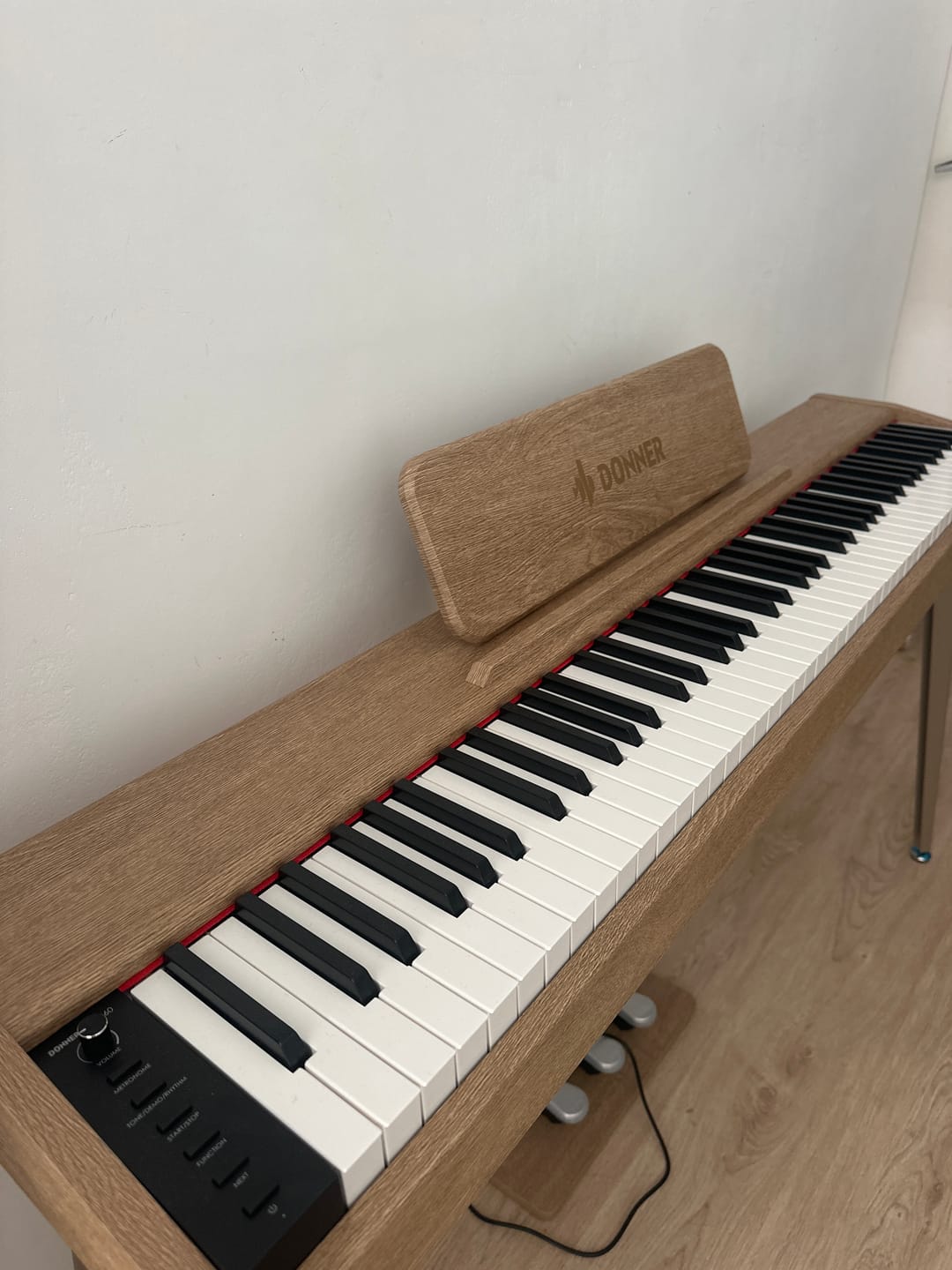 Customer photo review of Donner DDP-60 Piano digital con teclado semi-pesado