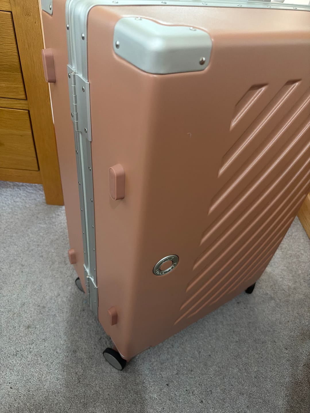 Customer photo review of JLY UrbanNomad - Medium Suitcase (67cm)