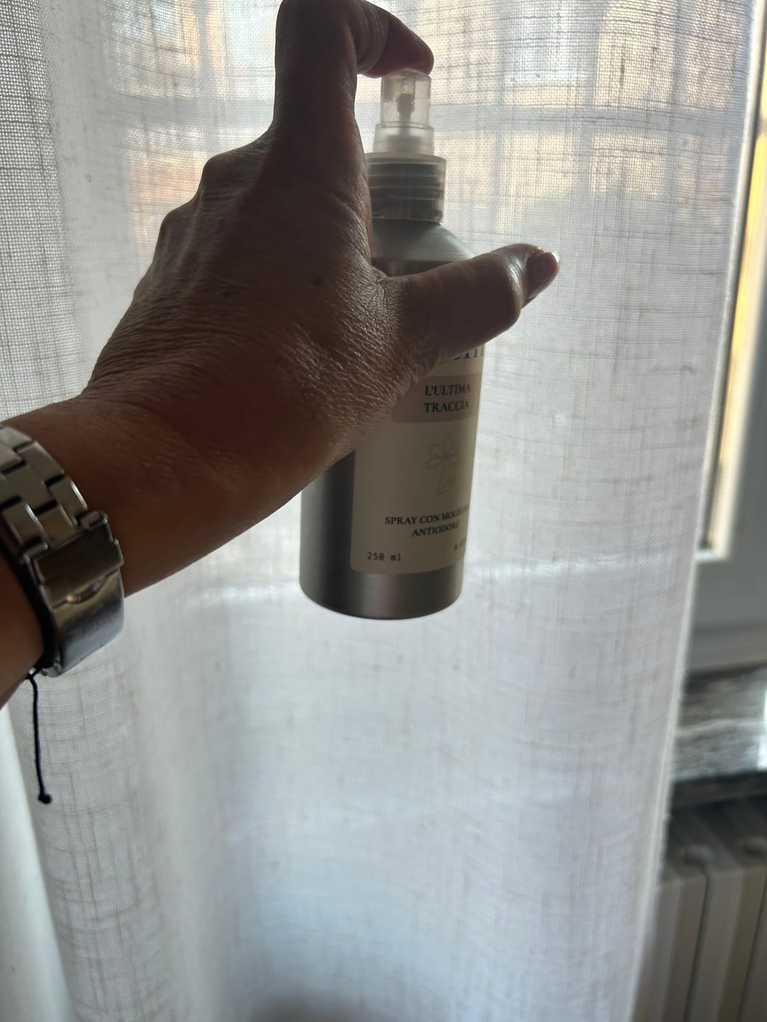 Customer photo review of SPRAY MOLECOLA ANTIODORE L'ULTIMA TRACCIA