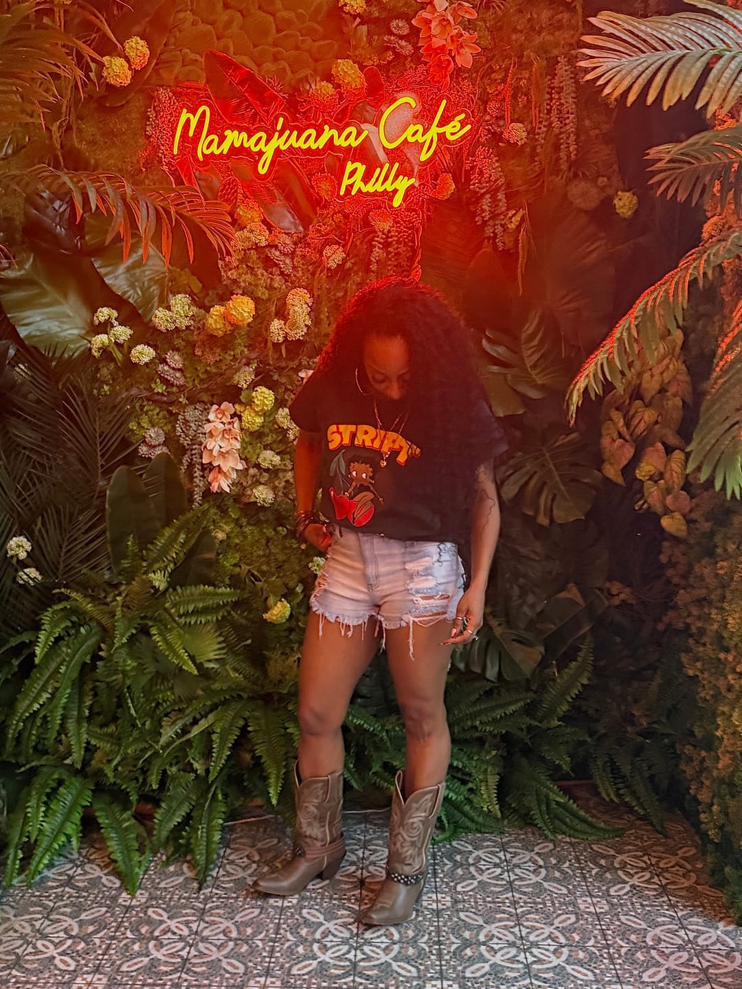 Customer photo review of BETTY BOOP VINTAGE TEE
