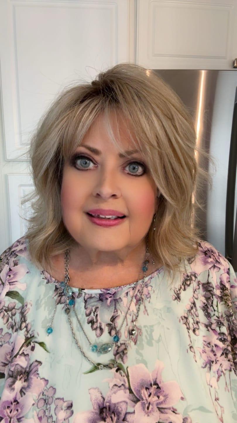 Customer photo review of FLIRT ALERT - Sandy Blonde