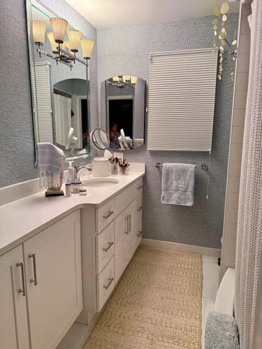 Customer photo review of Thibaut T14566 SPIRO Cornflower Wallpaper