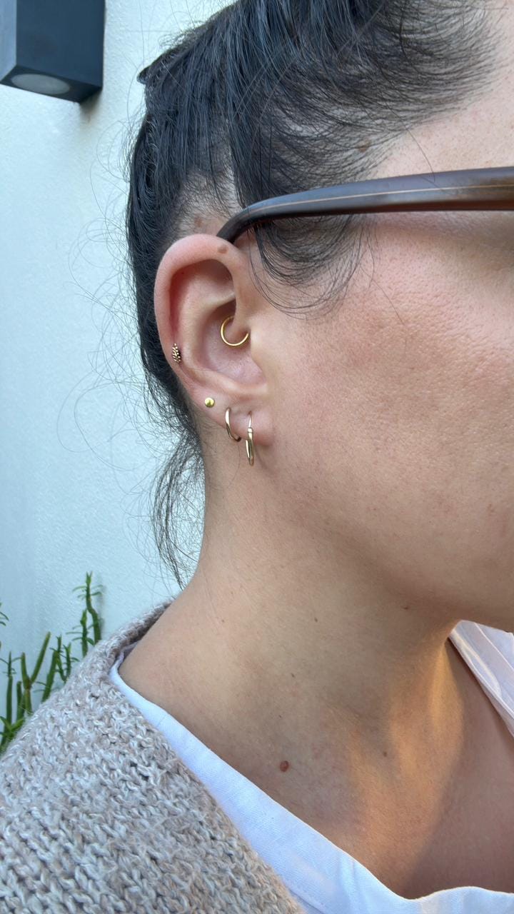 Customer photo review of The 14kt Wreath Stud Top Left
