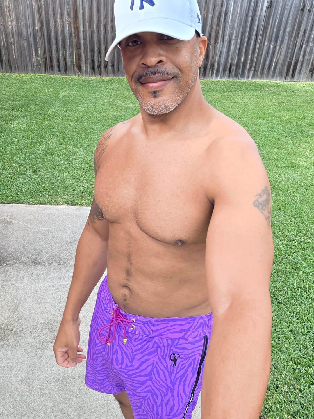 Customer photo review of Electric Zebra - Purple 5"