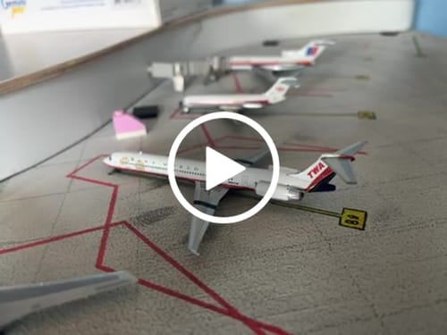 Customer video review of GEMINI TWA MD-80 1/400 REG#N960TW (**)