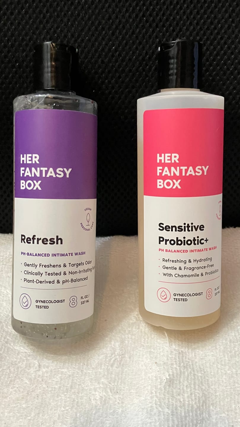 Customer photo review of Refresh Plant Based Intimate Body Wash for Women - pH Balancing