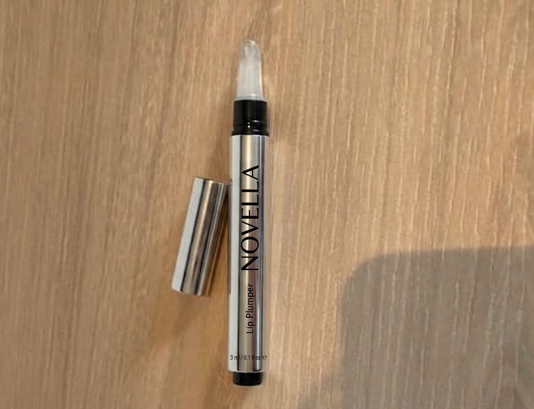 Customer photo review of Novella Lip Plumper