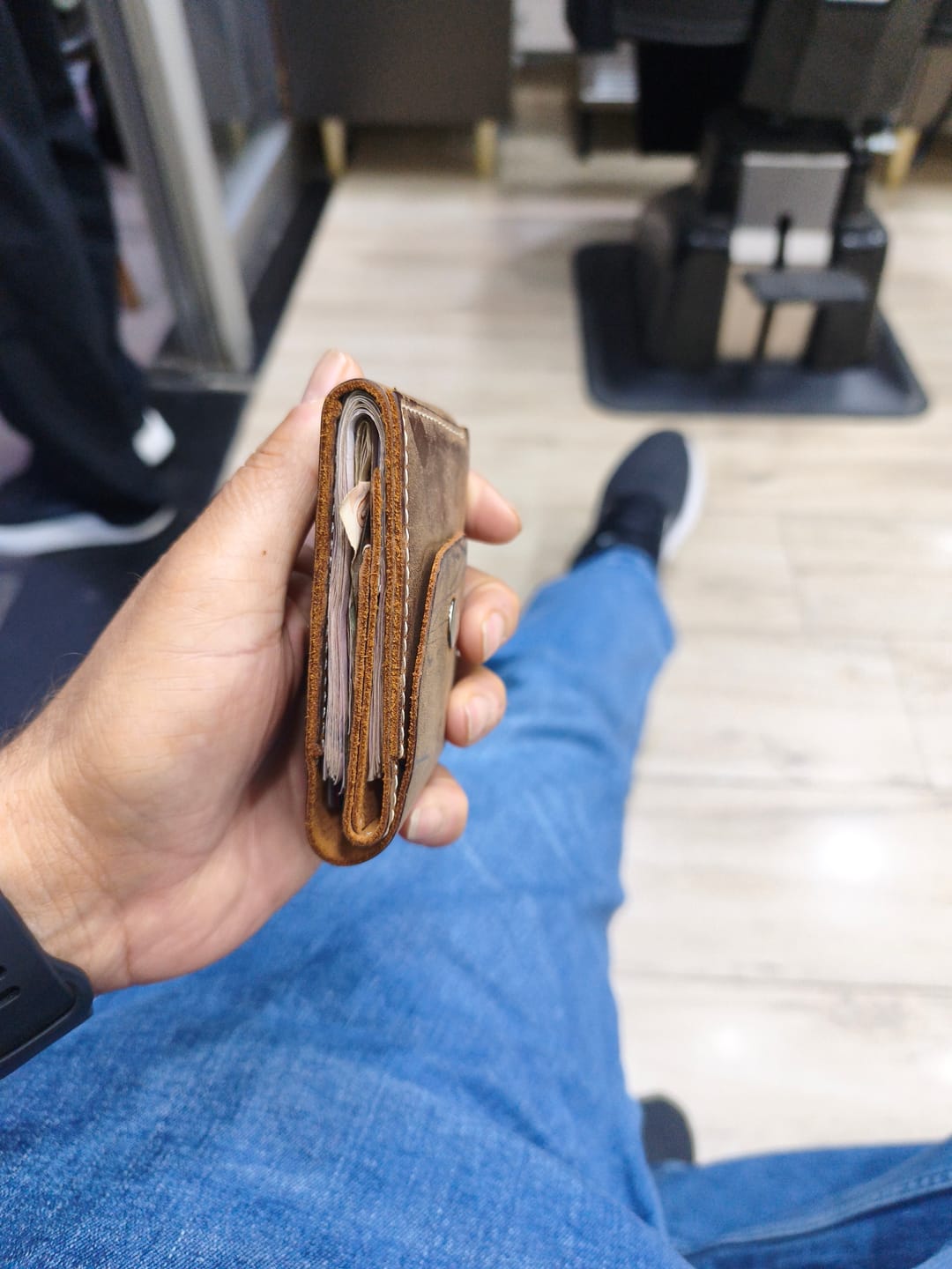 Customer photo review of Arvenzo - El Yapımı Hakiki Deri Erkek Cüzdanı