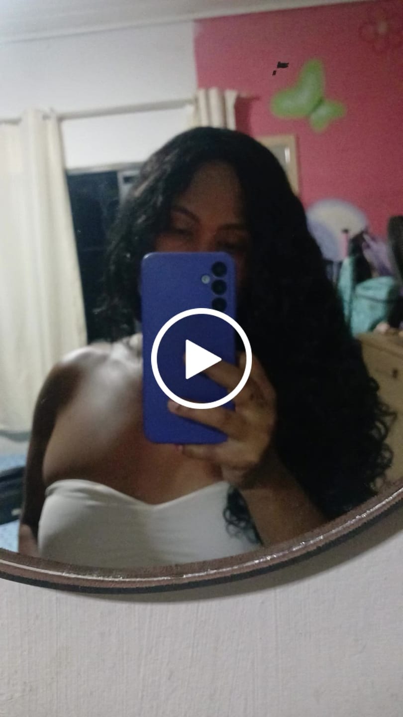 Customer video review of Peruca Portia Castanho Escuro Cacheada