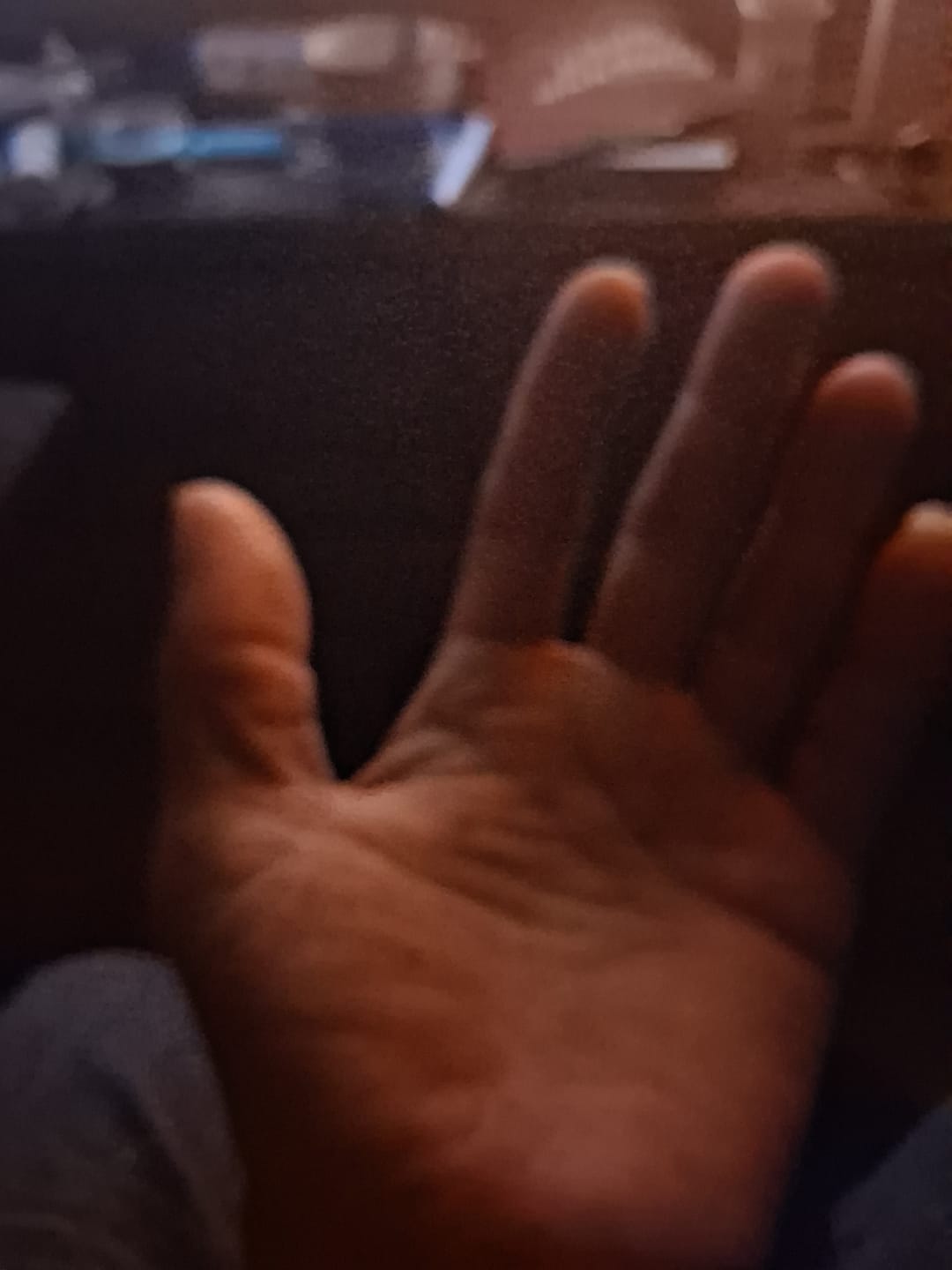 Customer photo review of Thrust Men's deerskin Gloves