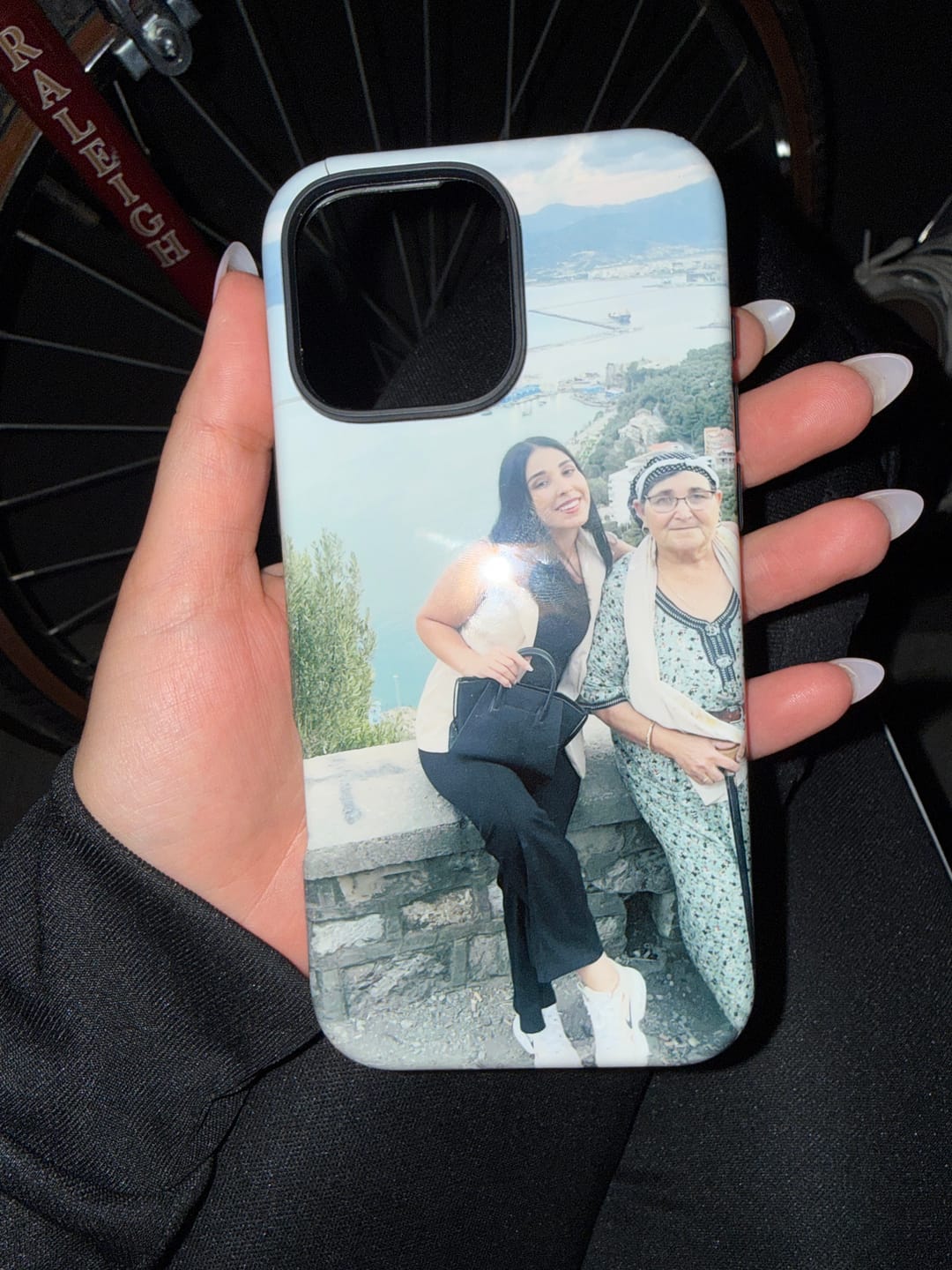 Customer photo review of Custom - iPhone 16 Pro Max