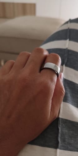 Customer photo review of Onyx Smart Ring