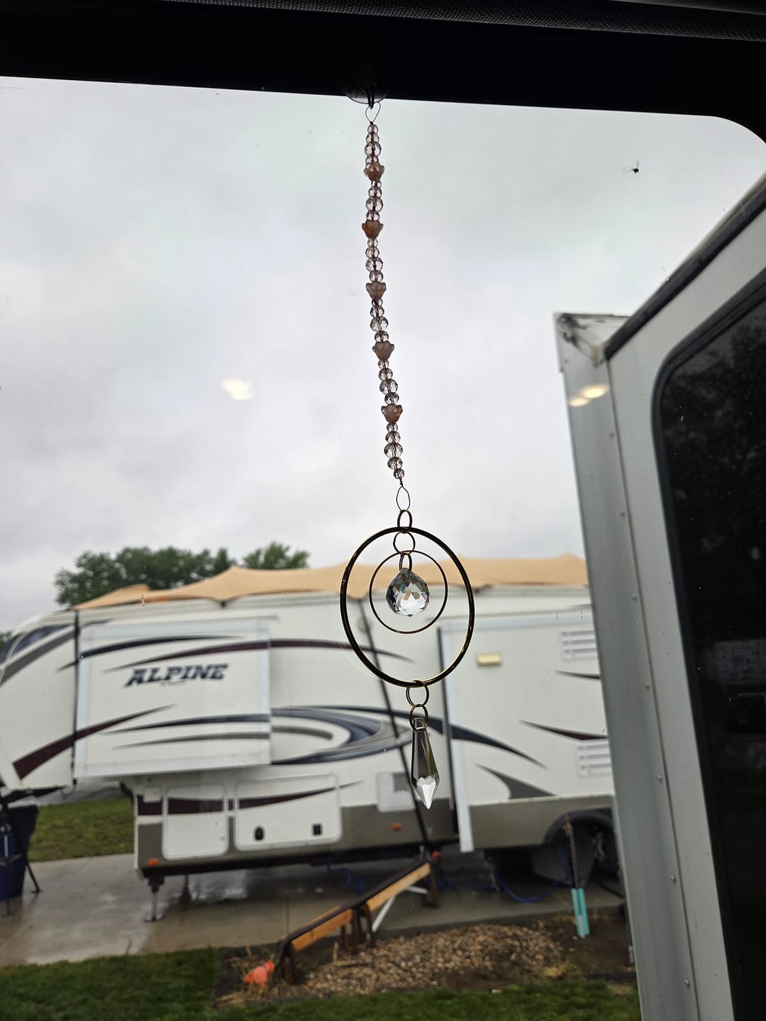 Customer photo review of 5 Simple Beginners Suncatcher Tutorials Bundle  – DIY Crystal Designs + Materials Guide