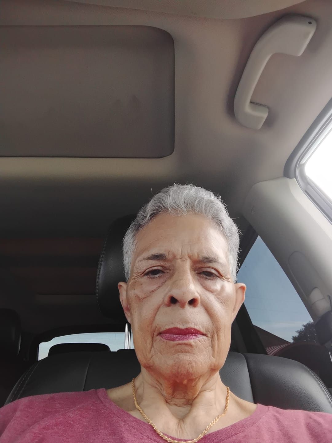 Customer photo review of Areliaa Signature Lipstick