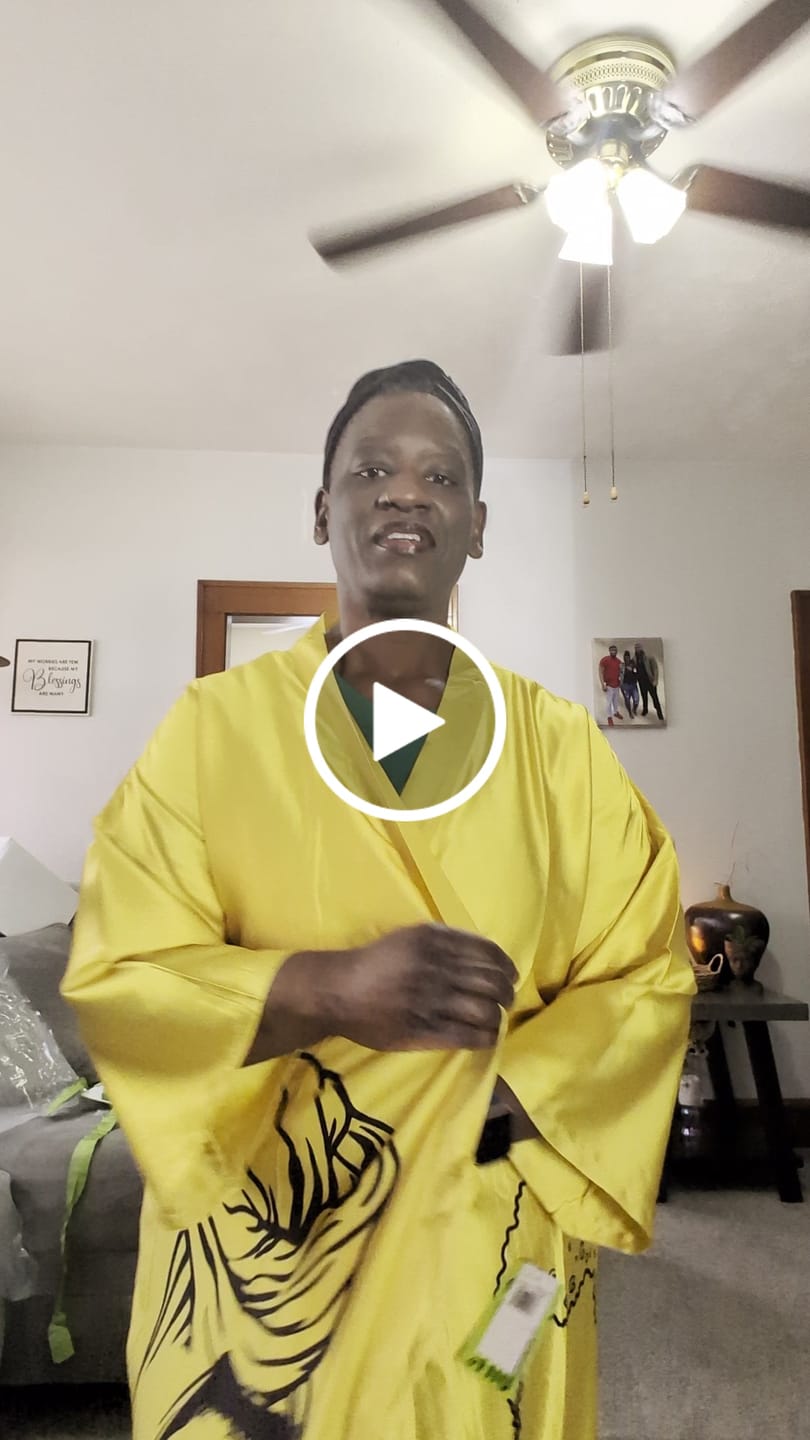 Customer video review of Mahogany Kimono