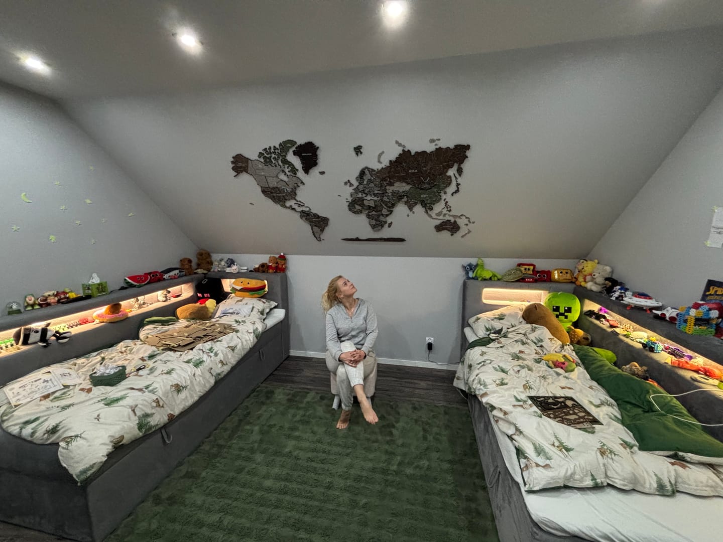 Customer photo review of Drewniana Mapa Świata 3D “Rustic”