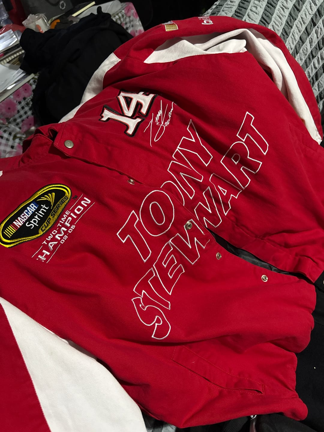 Customer photo review of 2005 Vintage Nascar Tony Stewart Racing Jacket (L/XL)