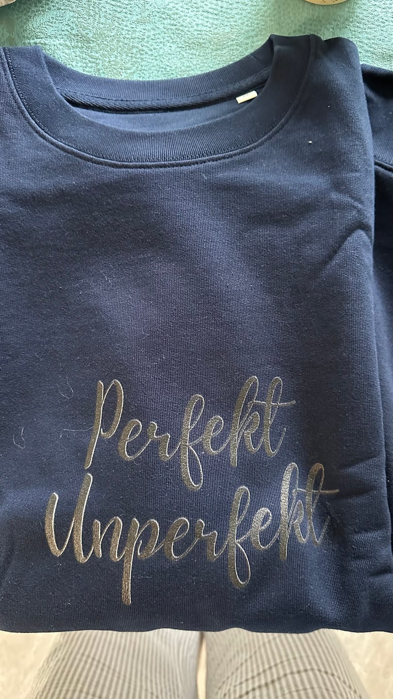 Customer photo review of Perfekt Unperfekt Bio Sweatshirt Unisex
