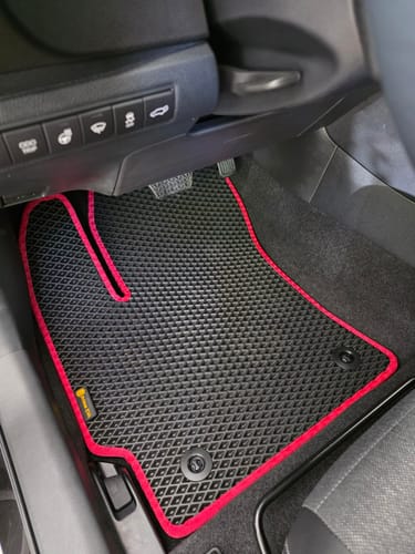 Customer photo review of Auto Fußmatten nach Maß - Komplettset