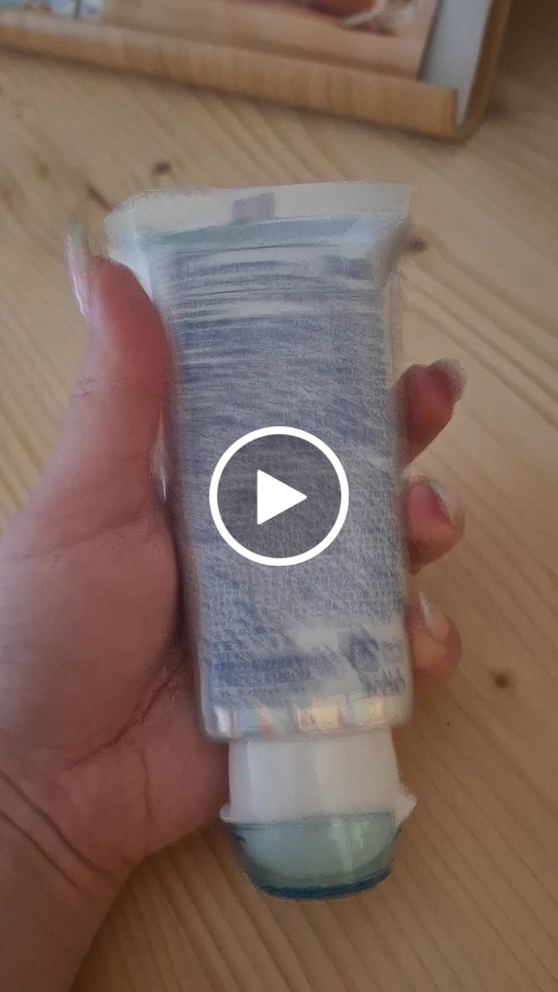 Customer video review of Biore UV Aqua Rich Airy Hold Cream SPF 50+ PA++++ 70g