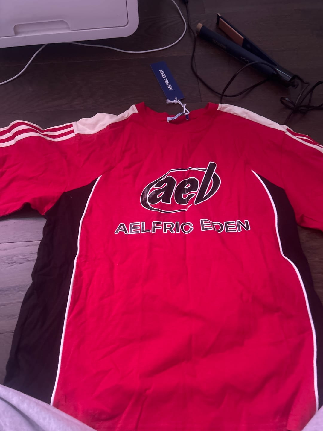 Customer photo review of Aelfric Eden Color Block Speedway Tee