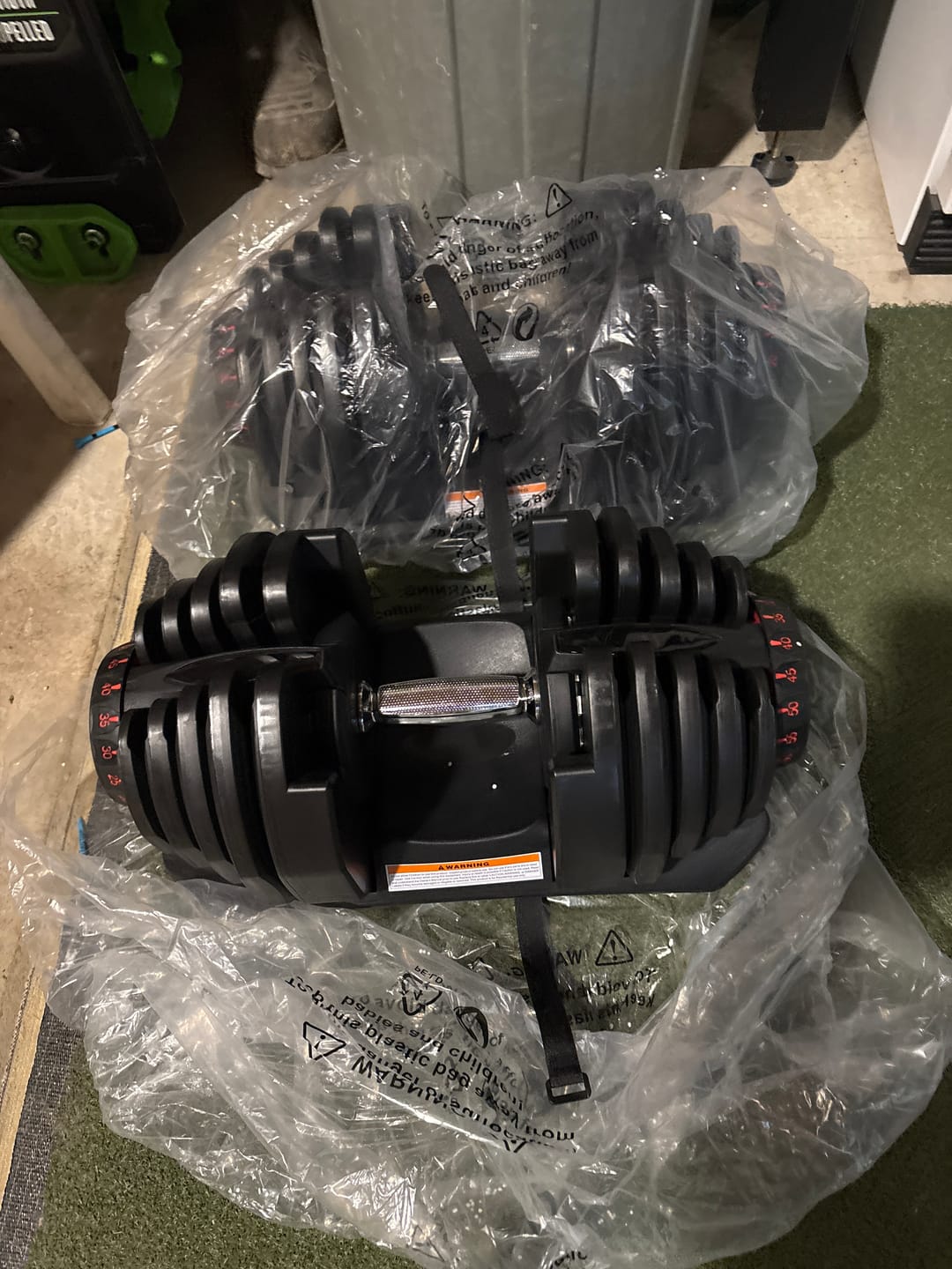 Customer photo review of Ensemble de 2 Haltères Ajustables (10 à 90lb)
