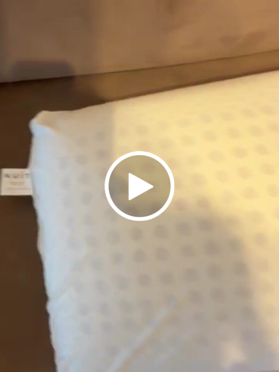 Customer video review of Pernă Silva Latex