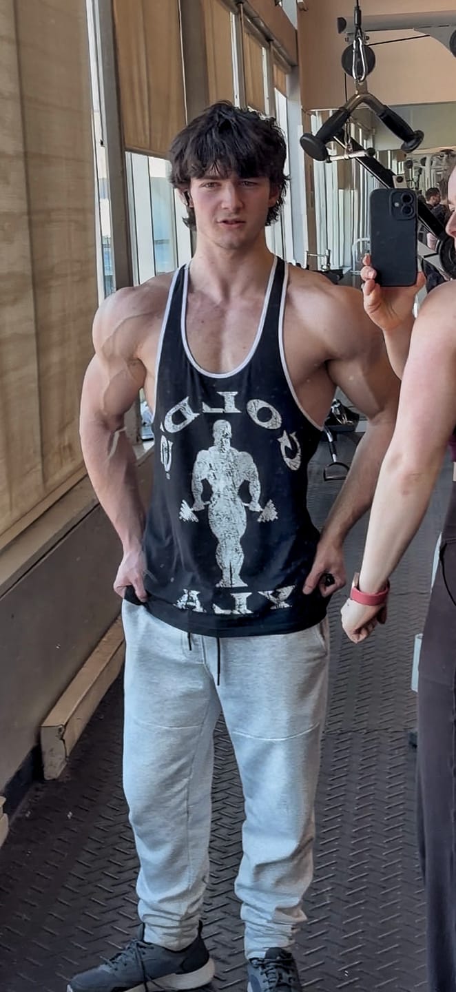 Customer photo review of 3014 - Golds Gym Classic Stringers