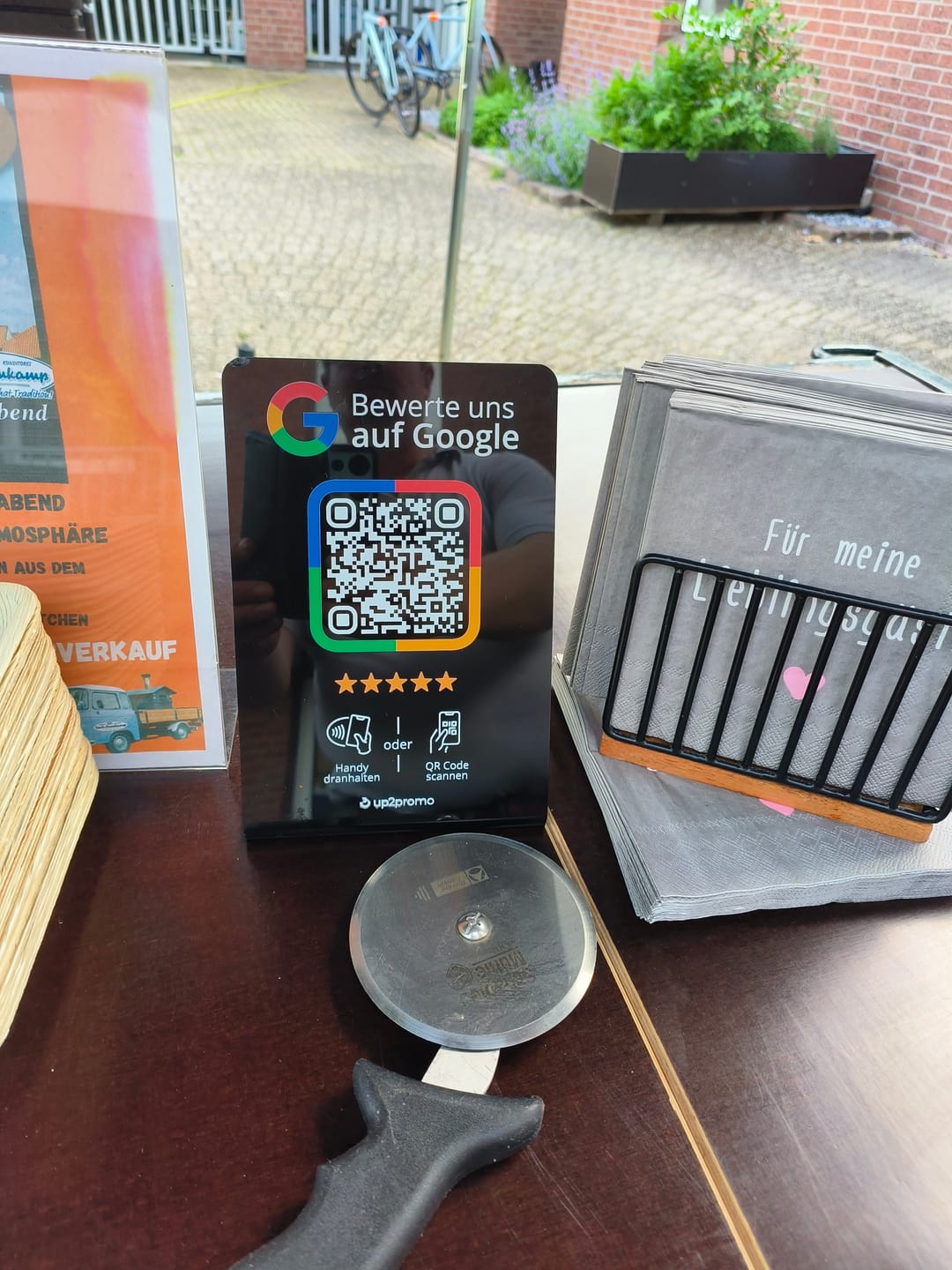 Customer photo review of Google Bewertung Aufsteller mit NFC & QR-Code