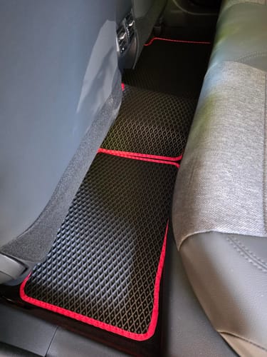 Customer photo review of Auto Fußmatten nach Maß - Komplettset