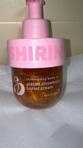 Customer photo review of Shimmering Body Oil Glazed Strawberry Butter Cream
