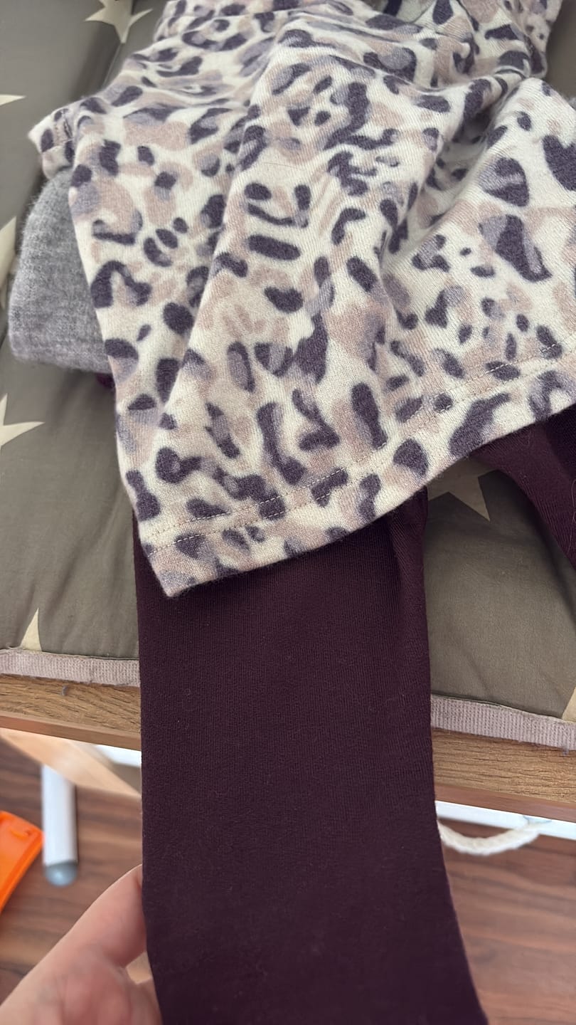 Customer photo review of Every Day Merino Schmale Hose