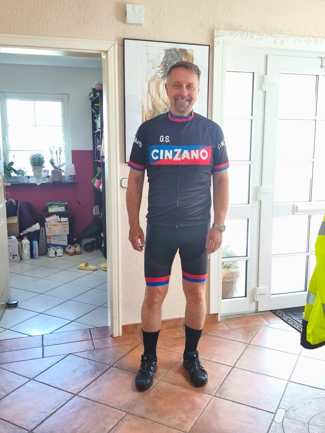 Customer photo review of SUNAIR Red Retro Short sleeves Jersey